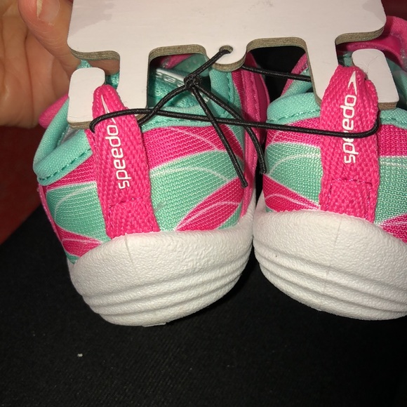 NWT Speedo kids water shoes, the original surf walker mint green & pink - Picture 6 of 6